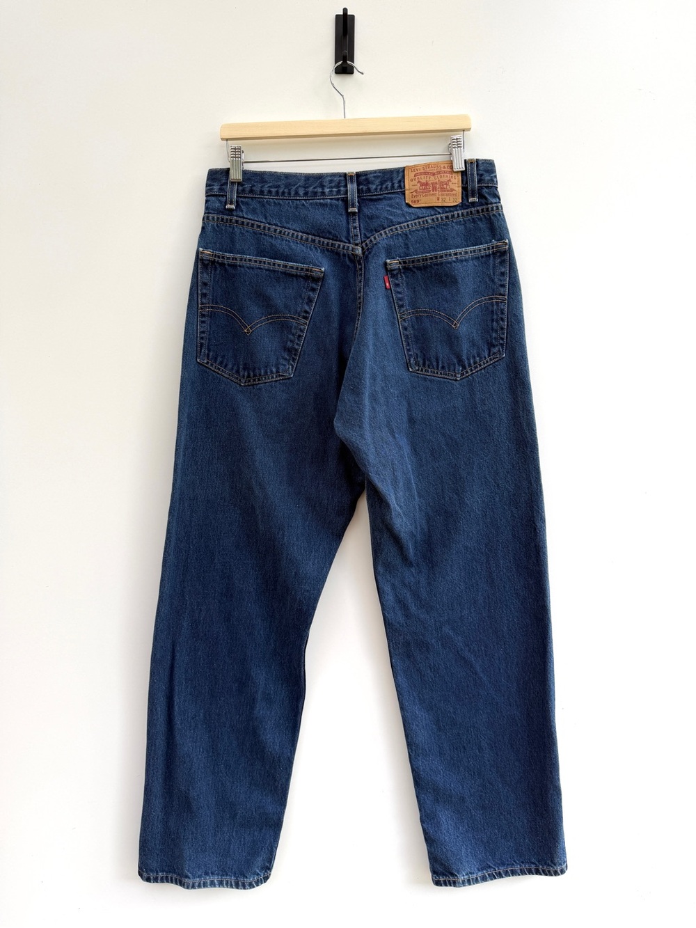 Vintage Levi’s 569 Loose Straight Denim Jeans Mens W32
